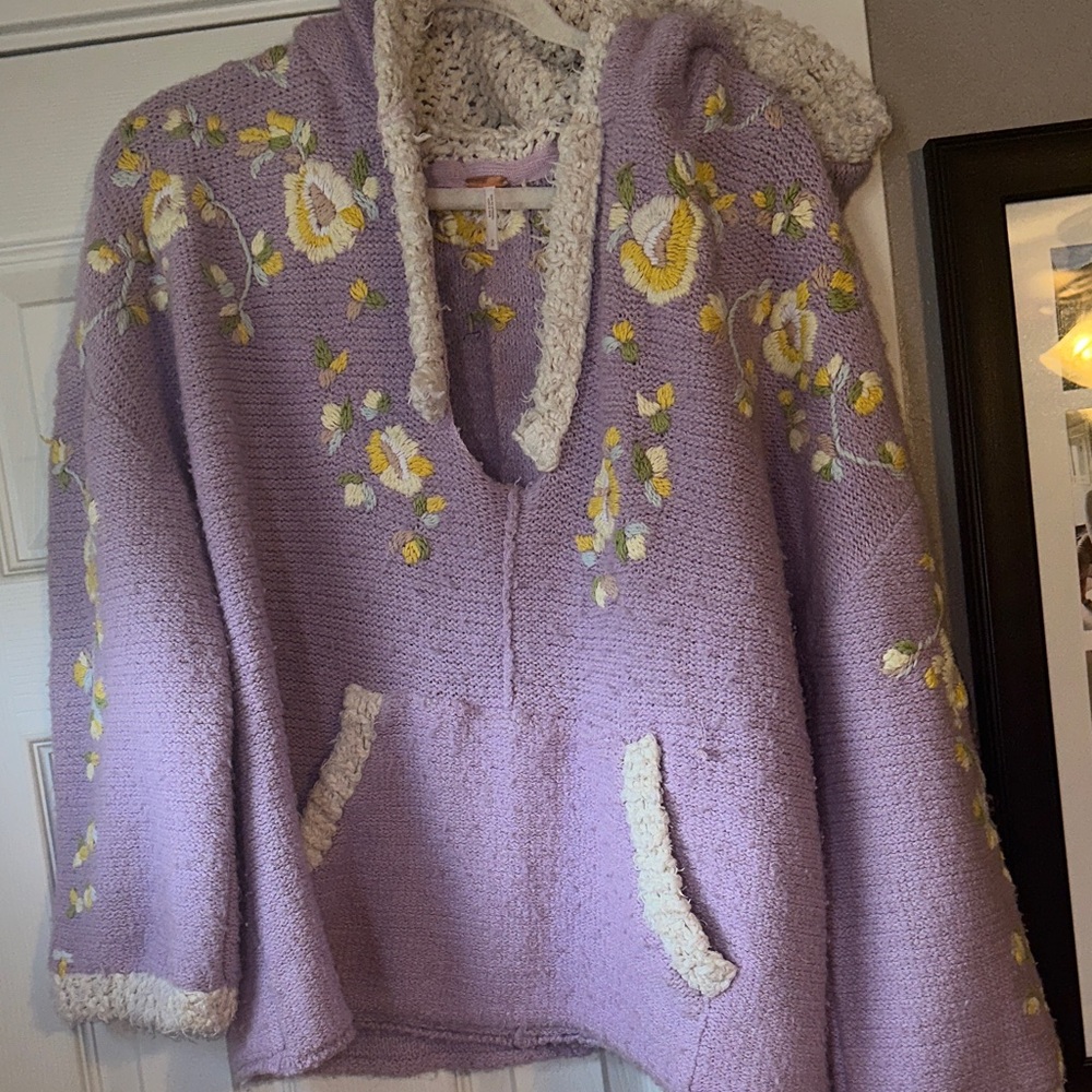 RARE Free People Floral Embroidered Lavender Buttercup Hoodie - Picture 5 of 16